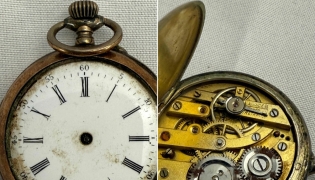 An undated handout photo released on April 15, 2025 by Henry Aldridge and Son Ltd auction house shows the gilt silver and brass watch of Danish second-class passenger Hans Christensen Givard. (Photo by Henry Aldridge and Son Ltd / AFP) 