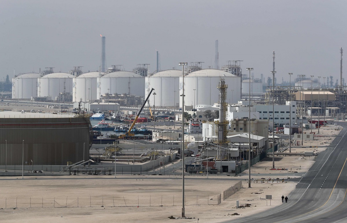 Ras Laffan Industrial City administrated by Qatar Petroleum, some 80 kilometers north of the capital Doha, on February 6, 2017 (AFP / Karim Jaafar) 