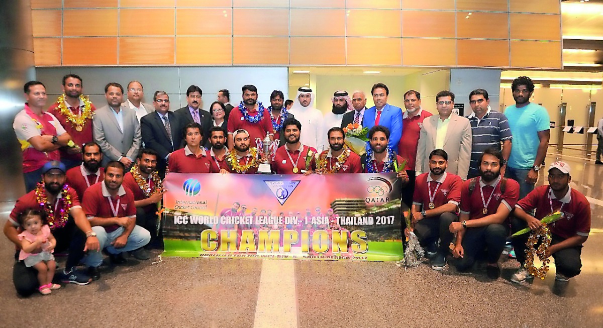 Members of Qatar cricket team pose for a group photo along with the top Qatar's cricket officials at Hamad International Airport, in this May 2, 2017 file photo.