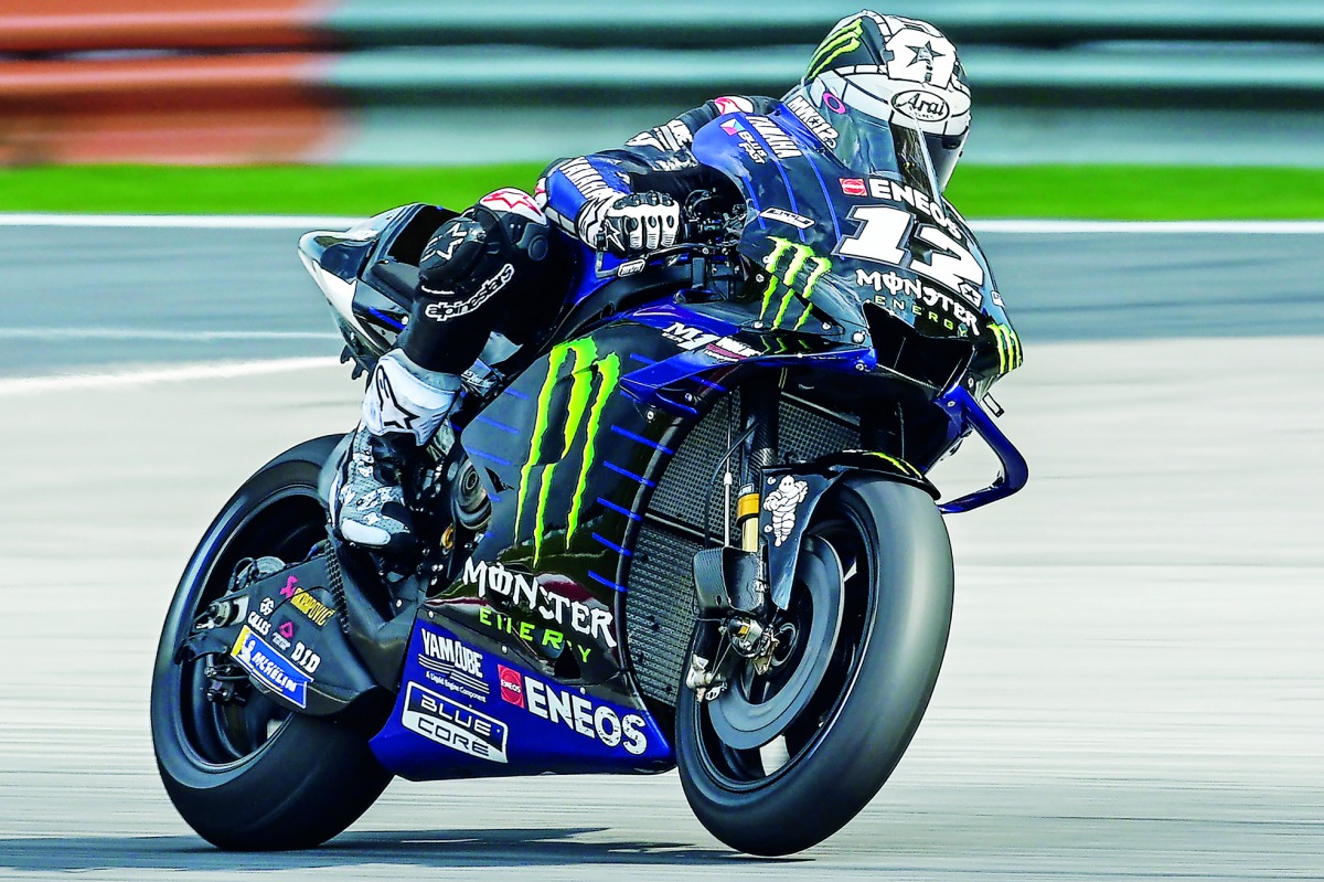 Yamaha Factory Racing's Spanish rider Maverick Vinales steers his bike during the first day of the 2019 MotoGP pre-season testing at the Sepang International Circuit in Sepang on February 6, 2019. AFP / Mohd Rasfan