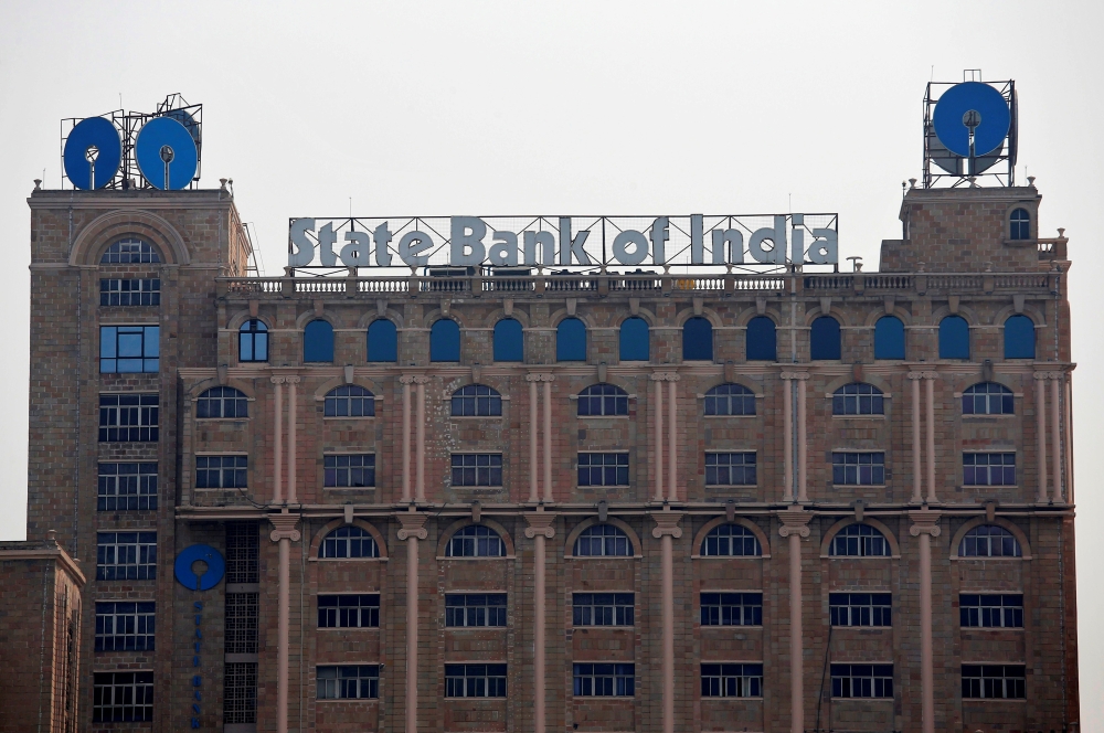 The State Bank of India (SBI) office building is pictured in Kolkata, India, February 9, 2018. Reuters/Rupak De Chowdhuri/File Photo
 