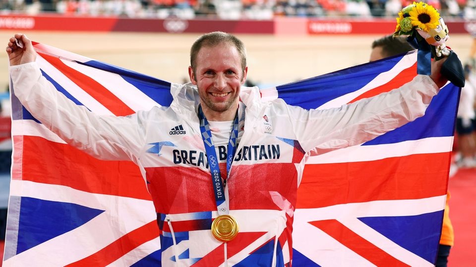 August 8, 2021 Gold medallist Jason Kenny of Britain poses with his medal and a British flag. REUTERS/Matthew Childs/File Photo

