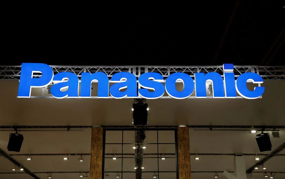 A logo of Panasonic Corp is pictured at the Combined Exhibition of Advanced Technologies at the Makuhari Messe in Chiba, Japan, October 2, 2017. REUTERS/Toru Hanai

