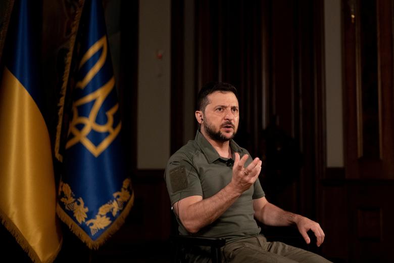  Ukraine's President Volodymyr Zelenskyy speaks during an interview in Kiev, Ukraine, on September 16, 2022. REUTERS/Valentyn Ogirenko