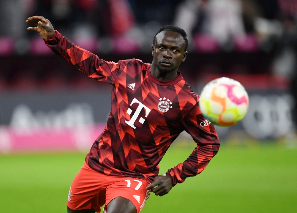 Bayern Munich's Sadio Mane during the warm up before the Bayern Munich-Werder Bremen match at Allianz Arena, Munich, Germany, November 8, 2022. (REUTERS/Andreas Gebert)