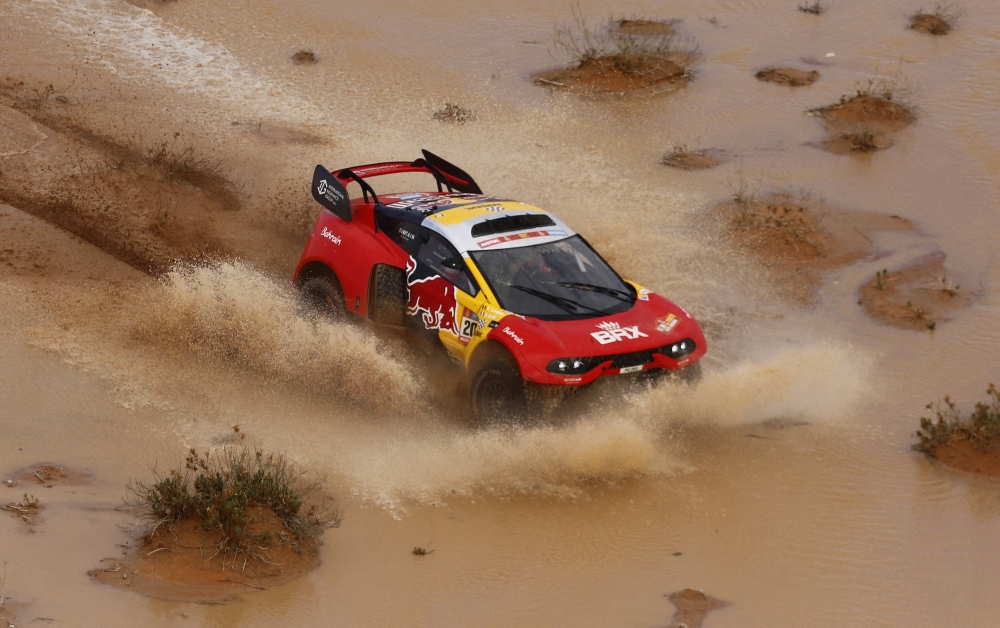 Bahrain Raid Xtreme's Sebastien Loeb and co-driver Fabian Lurquin in action during stage 9 of the Dakar Rally from Riyadh to Haradh, Saudi Arabia on January 10, 2023. REUTERS/Hamad I Mohammed
 