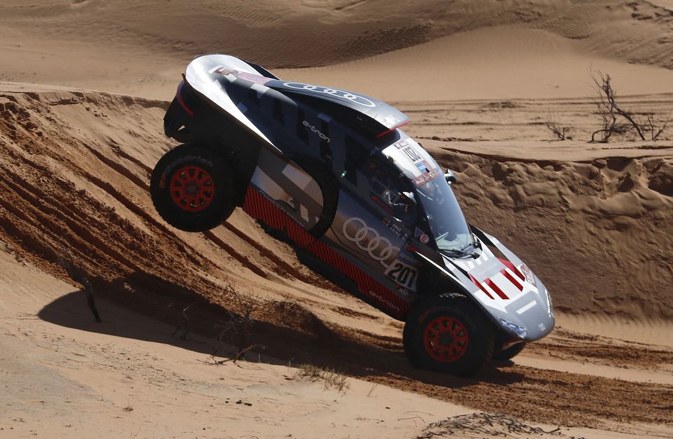 Team Audi Sport's Carlos Sainz and co-driver Lucas Cruz in action during stage 5 of Dakar Rally, Ha'il to Ha'il, Saudi Arabia on January 5, 2023. REUTERS/Hamad I Mohammed