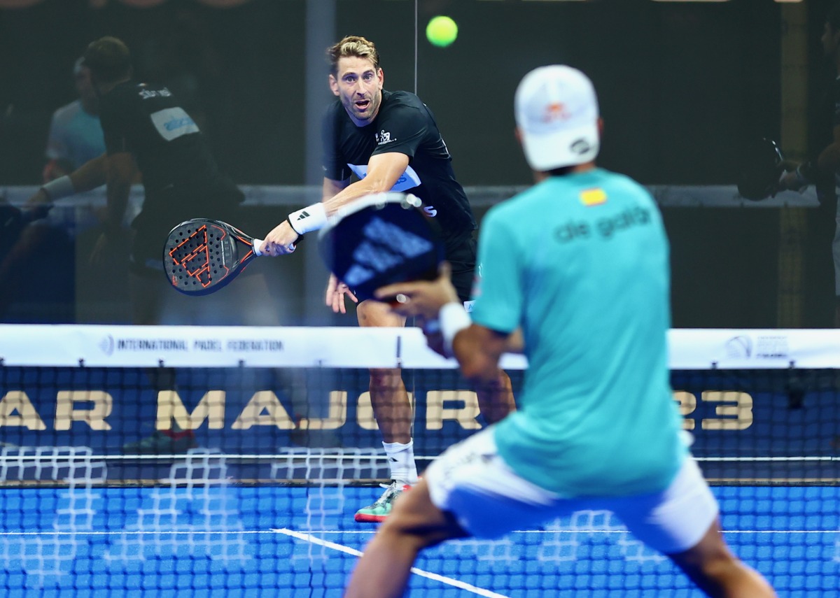 Action during the quarter-final between pairs of Jeronimo Gonzalez-Alejandro Ruiz Granados and Alejandro Galan-Juan Lebron yesterday. 
