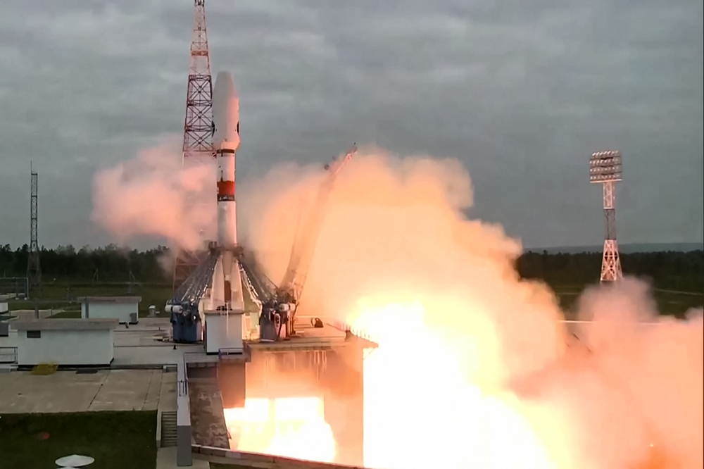 (Files) In this grab from a handout footage taken by the Russian Space Agency Roscosmos on August 11, 2023, a Soyuz 2.1b rocket with the Luna-25 lander blasts off. (Photo by Handout / Russian Space Agency Roscosmos / AFP) 