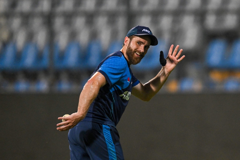 New Zealand's Kane Williamson attends a practice session at the Wankhede Stadium in Mumbai on November 13, 2023, ahead of their 2023 ICC Men's Cricket World Cup one-day international (ODI) semi-final match against India. (Photo by Indranil Mukherjee / AFP) 