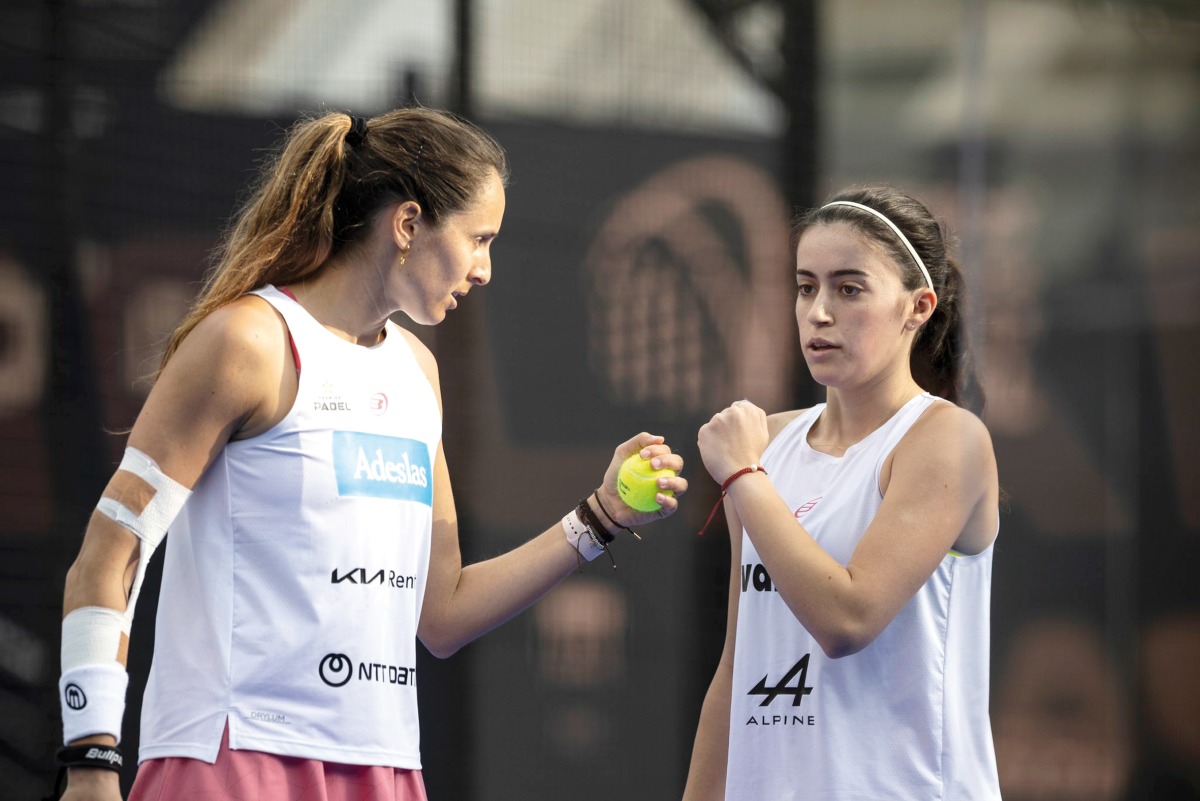 Gemma Triay and Claudia Fernandez during the semi-final.