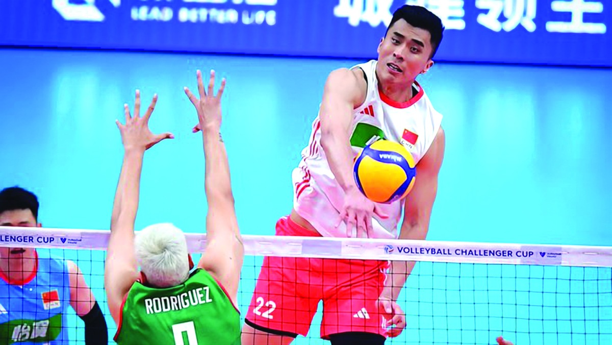 China's Zhang Jingyin scores a point. Pic: Volleyballworld