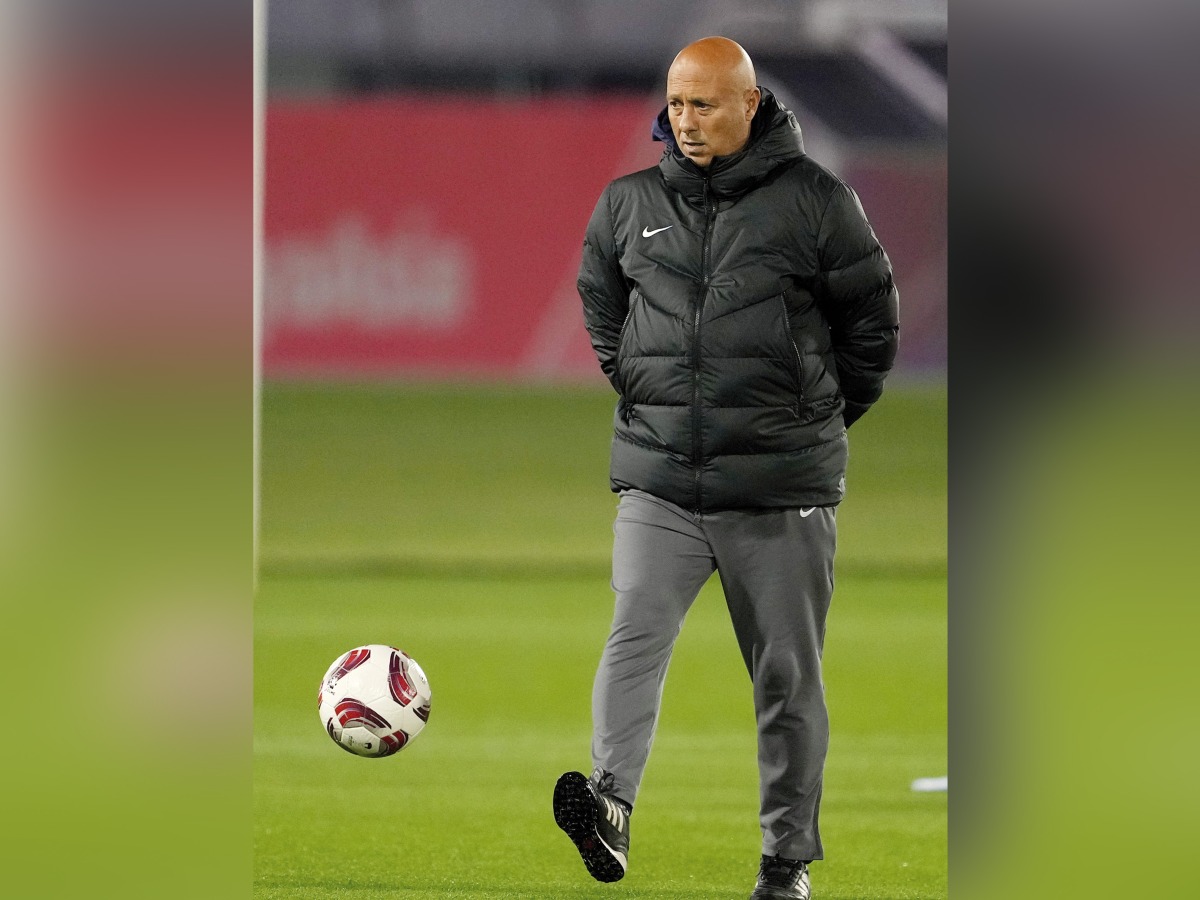 Qatar coach Marquez Lopez during a training session. 