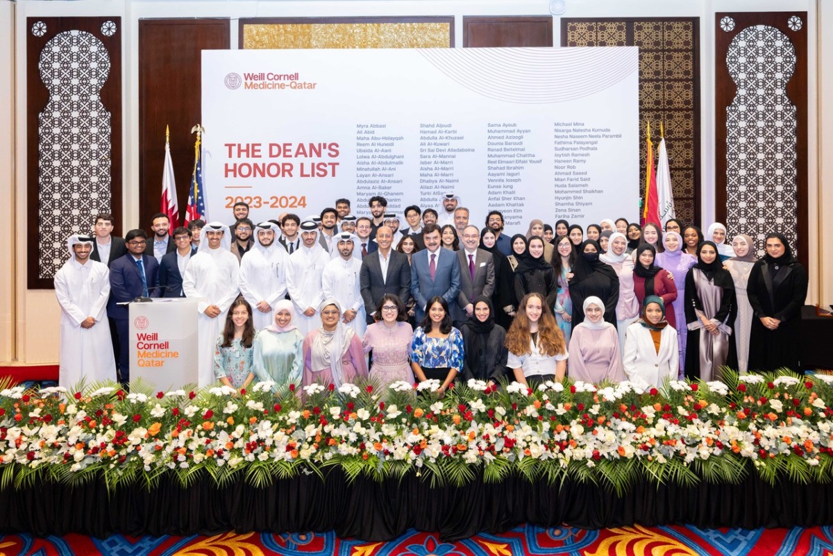 WCM-Q Dean Dr. Javaid Sheikh and other faculty members with students at the event. 