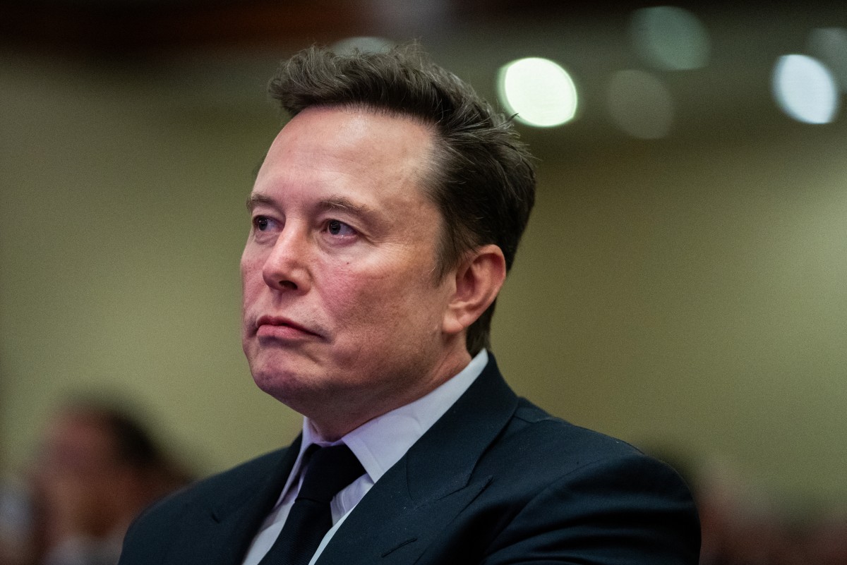 Photo used for demonstration purposes. Elon Musk listens as US President-elect Donald Trump speaks during a meeting with House Republicans at the Hyatt Regency hotel in Washington, DC on November 13, 2024. Photo by Allison ROBBERT / POOL / AFP.