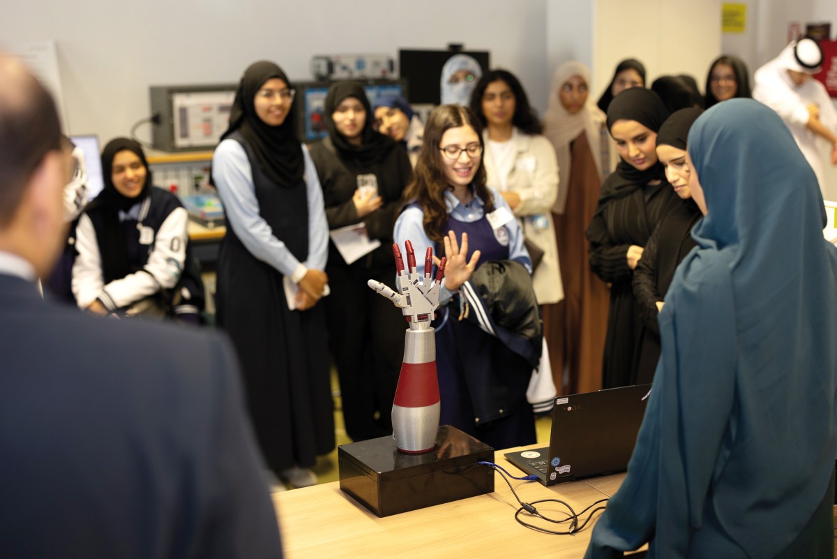 Participating students and officials during the event.