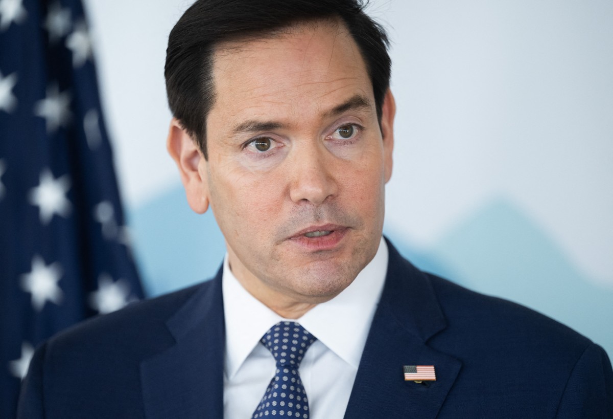 US Secretary of State Marco Rubio speaks with reporters following the G7 foreign ministers meeting in La Malbaie, Quebec, on March 14, 2025. (Photo by SAUL LOEB / POOL / AFP)