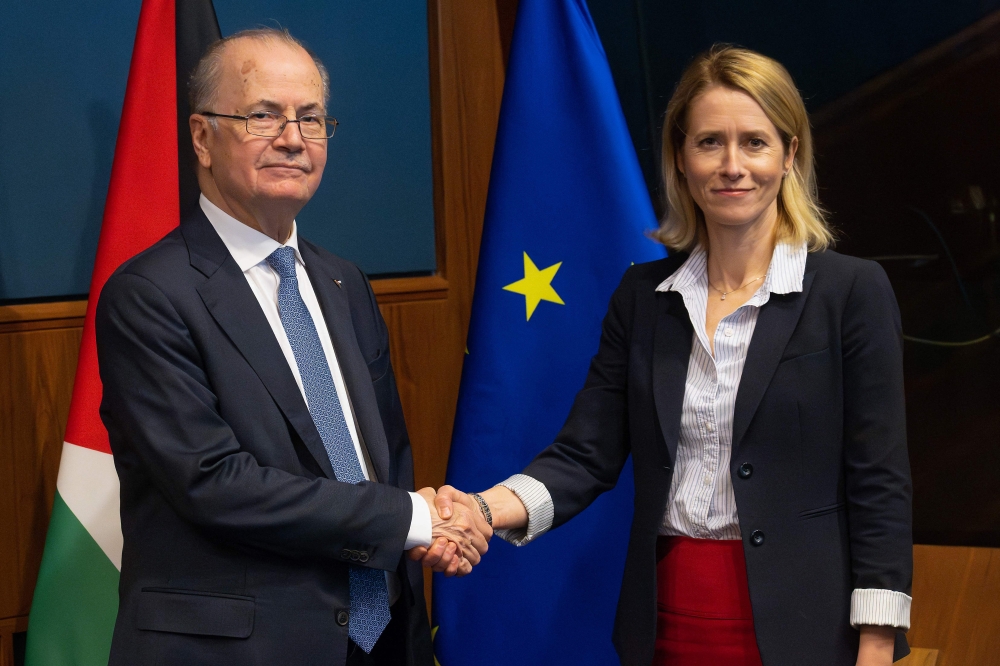 Palestinian Prime Minister Mohammad Mustafa (left) and EU High Representative and Vice-President for Foreign Affairs and Security Policy Kaja Kallas ahead of a European Union Foreign Affairs Council meeting at the European Convention Center Luxembourg (ECCL) in Luxembourg City on April 14, 2025.  (Photo by John Thys / AFP)
